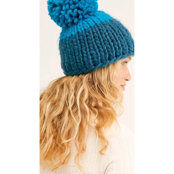 Free People Cozy Up Color Blocked Beanie Hat New - Picture 3 of 12